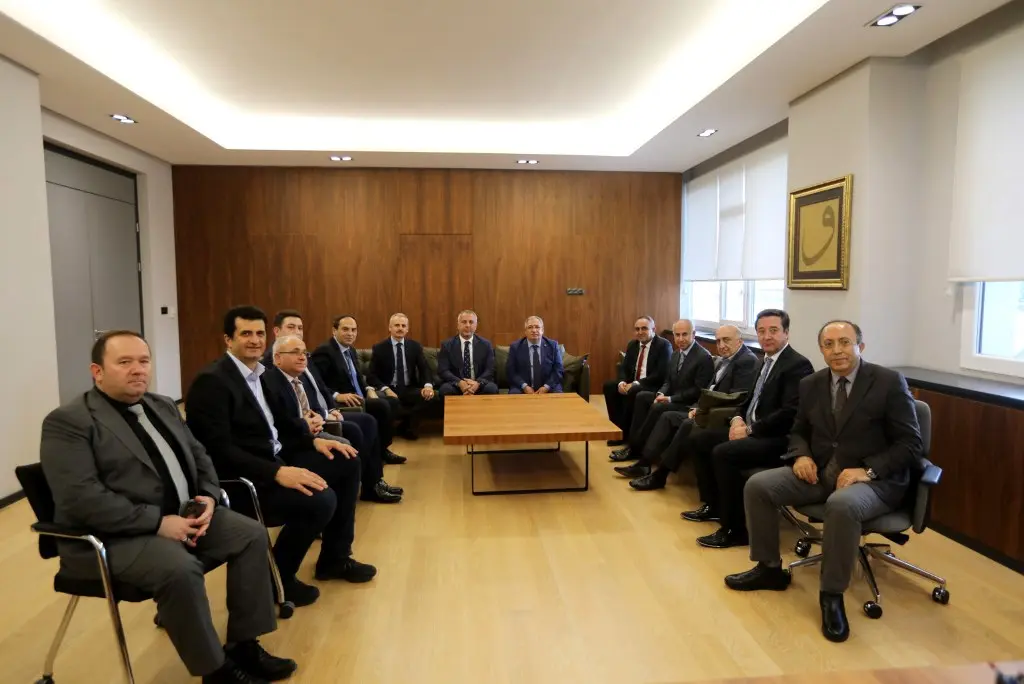 Haber: Vali Nayir Fabrika Ziyaretlerini Sürdürüyor - Galeri-1