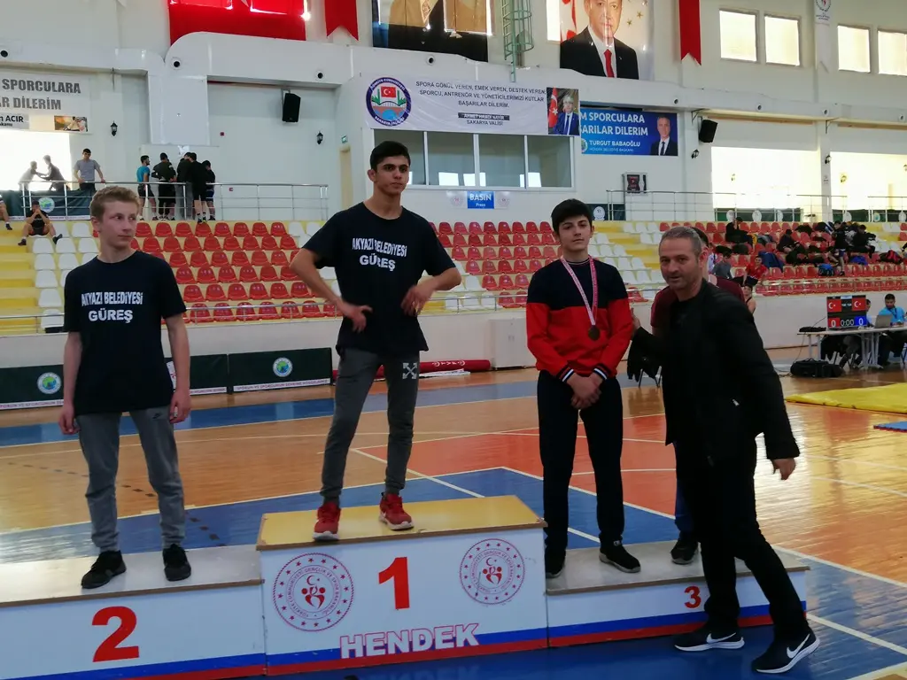 Haber: Güreş İl Müsabakaları Hendek'te Yapıldı - Galeri-5