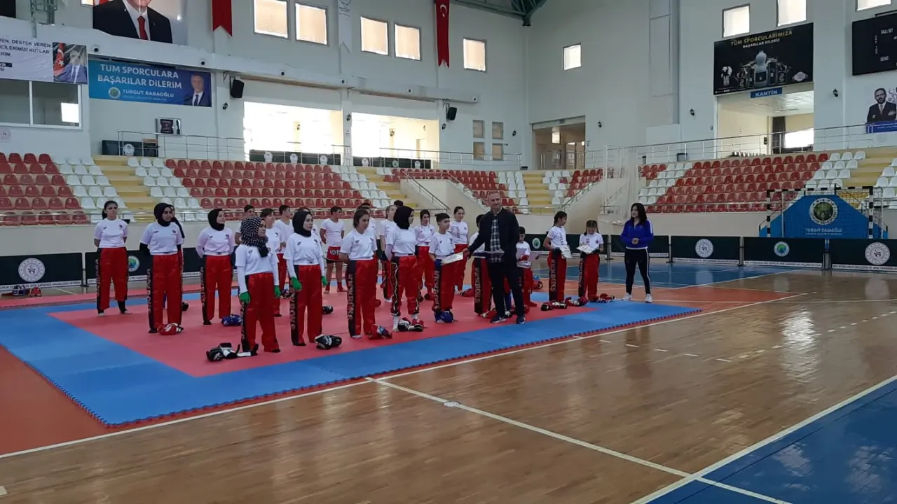 Haber: Kick Boks'ta Terfi Sevinci - Galeri-5