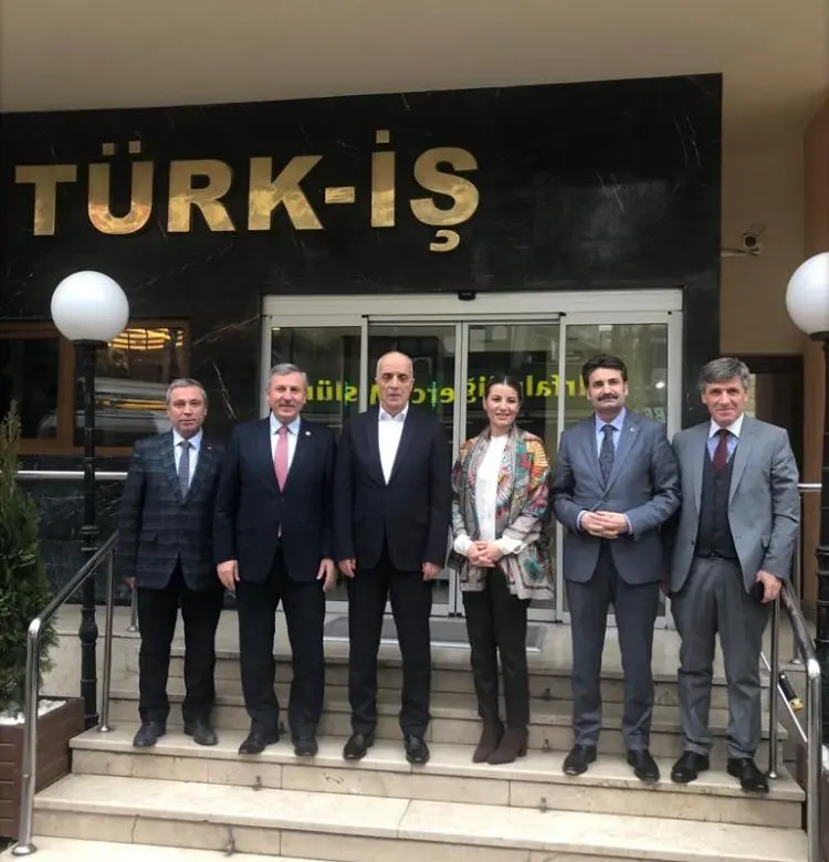 Haber: Gelecek Partisi Asgari Ücret İçin Sahaya İndi - Öne Çıkan