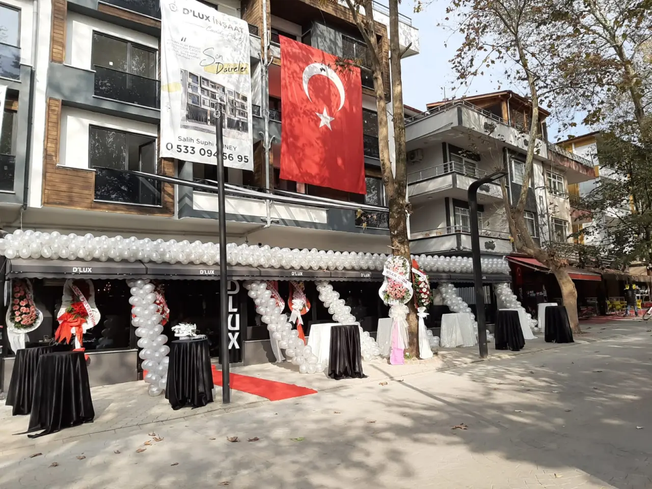 Haber: D’LUX Kafe & Restaurant Yeni Yüzüyle Hizmetinizde - Öne Çıkan
