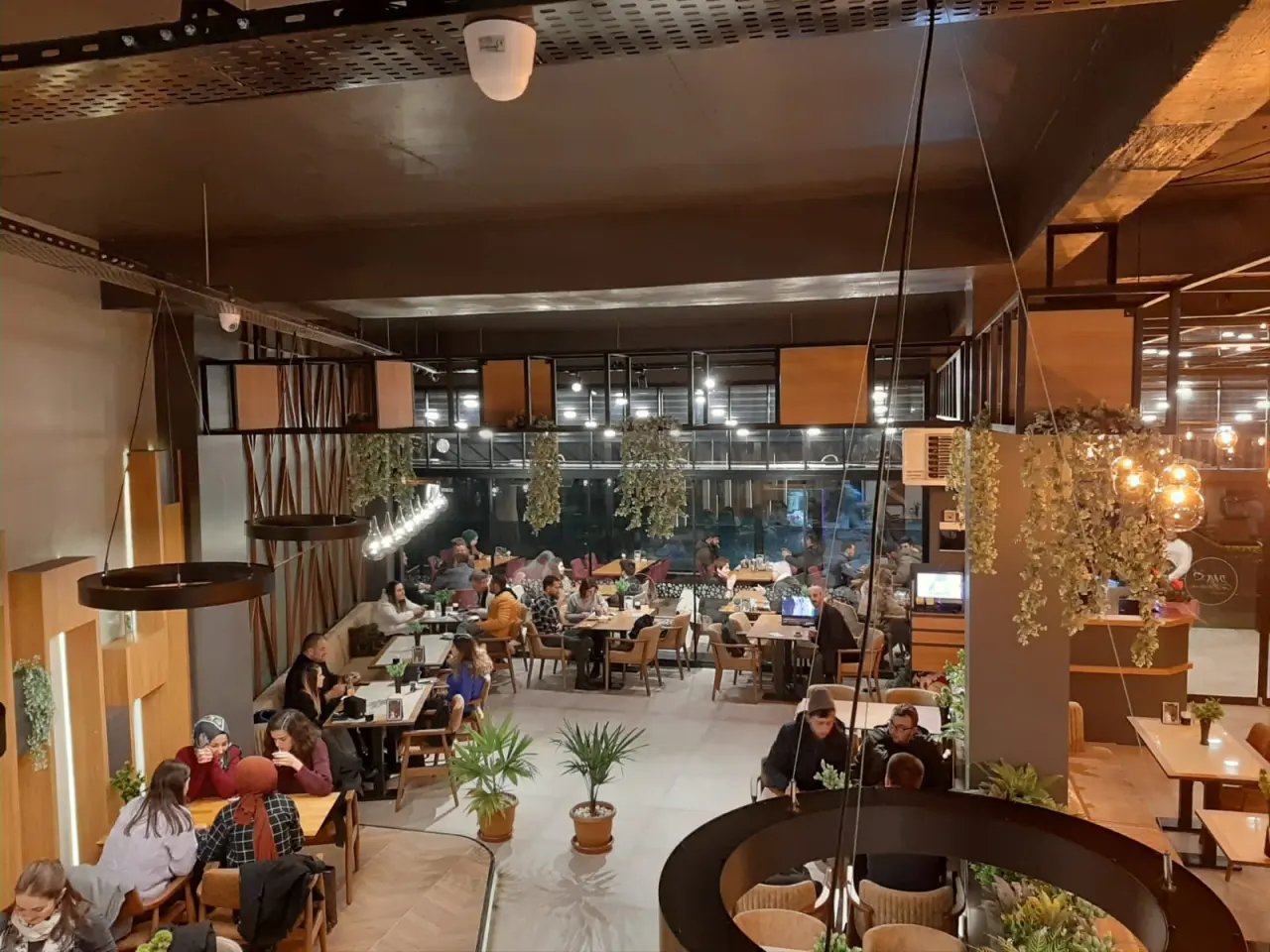 Haber: D’LUX Kafe & Restaurant Yeni Yüzüyle Hizmetinizde - Galeri-1