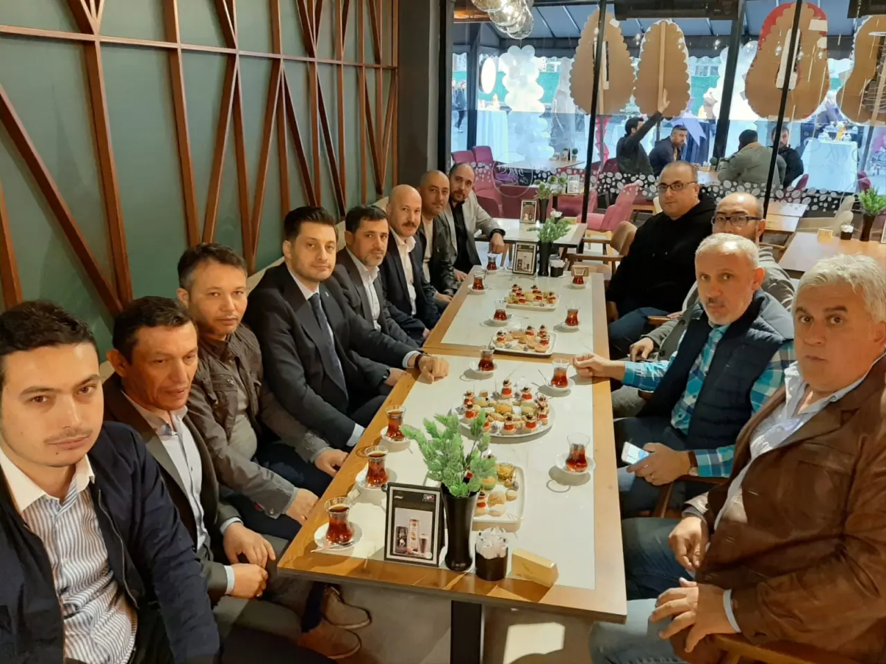 Haber: D’LUX Kafe & Restaurant Yeni Yüzüyle Hizmetinizde - Galeri-8