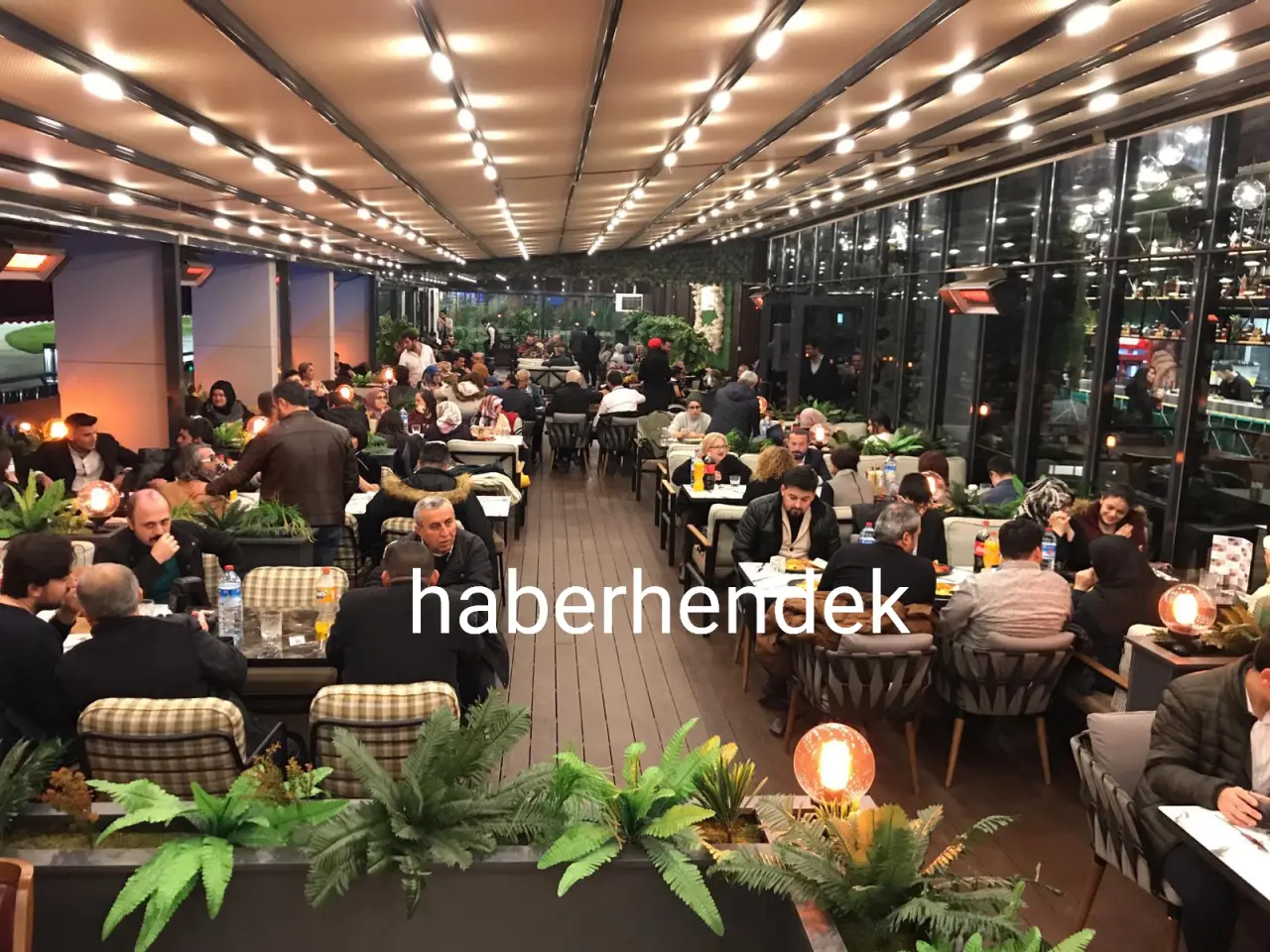 Haber: Sevgiyle Kuşananlar Hendek’te Buluştu - Öne Çıkan