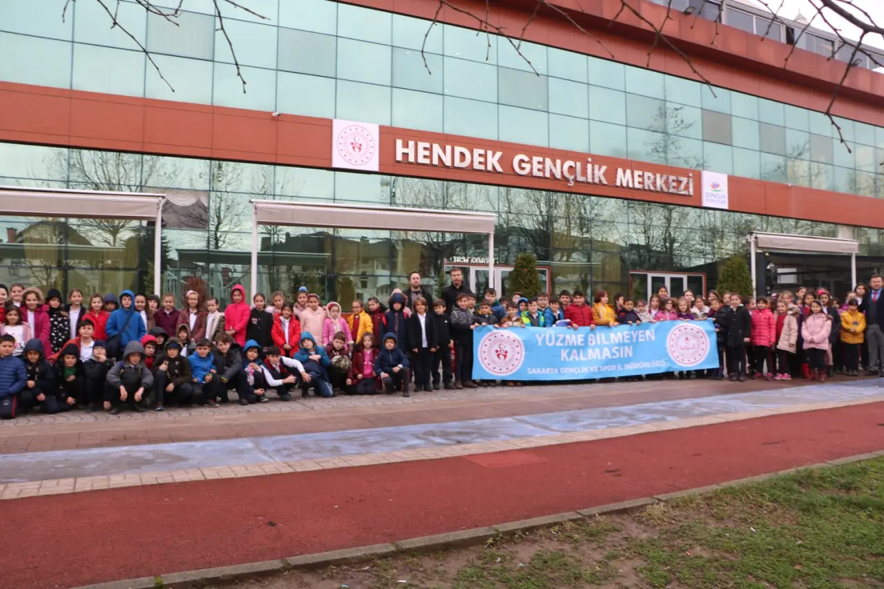 Haber: Hendek'te Yüzme Bilmeyen Kalmasın - Galeri-1