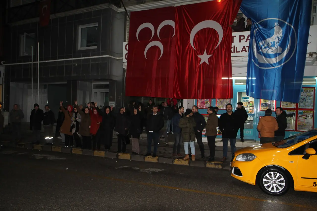 Haber: MHP HENDEK’TE BÜYÜK COŞKU - Galeri-4