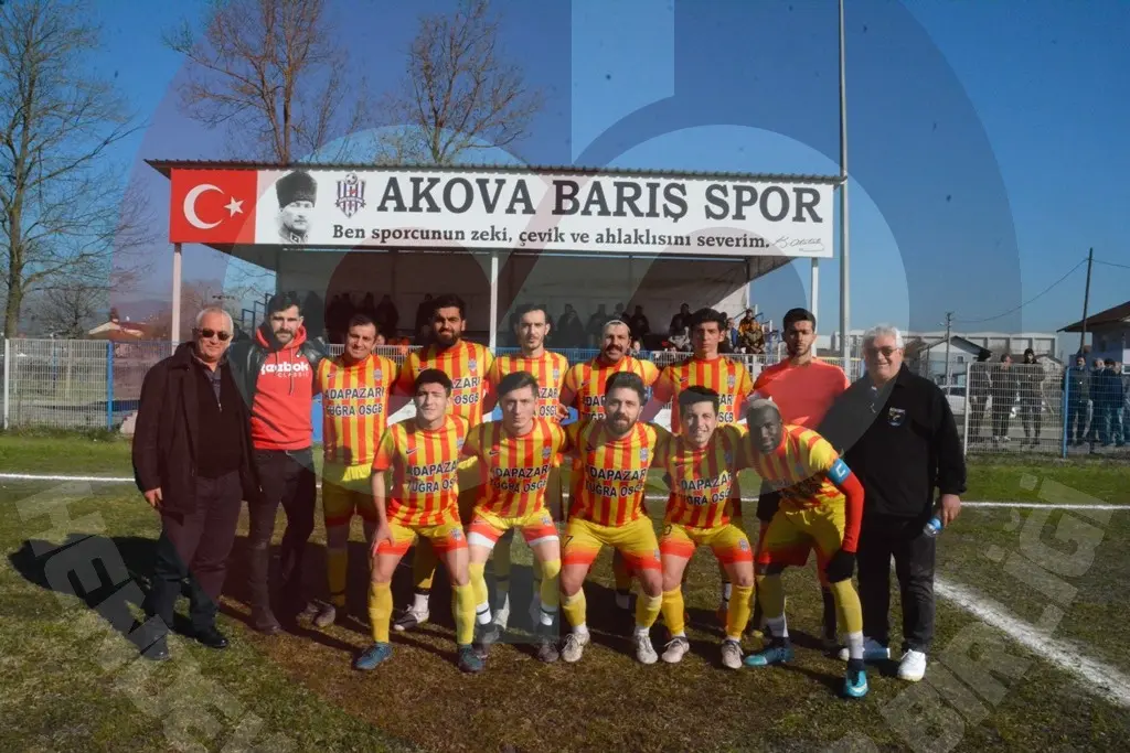 Haber: Hendek Derbisinde Kazanan Yenimahallespor - Galeri-1