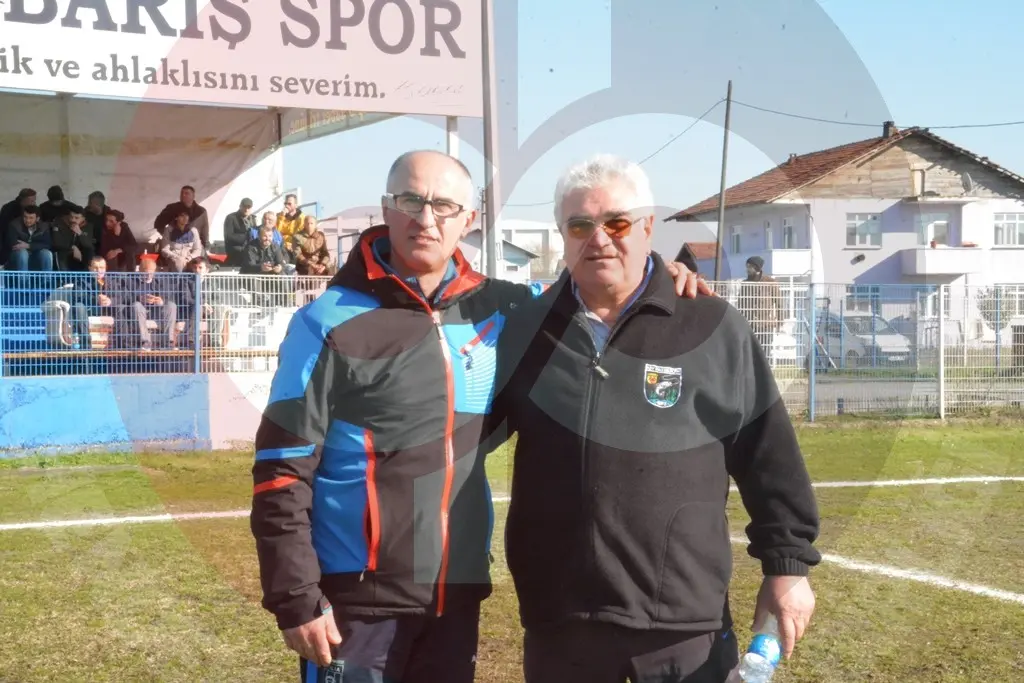 Haber: Hendek Derbisinde Kazanan Yenimahallespor - Galeri-3