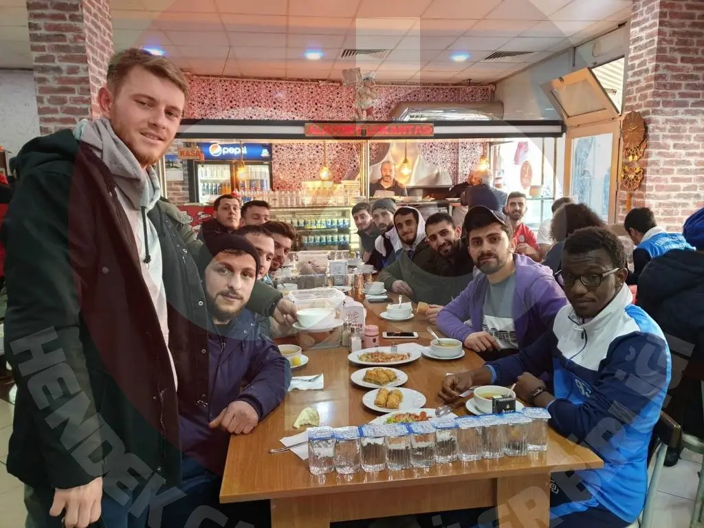 Haber: Hendek Derbisinde Kazanan Yenimahallespor - Galeri-5