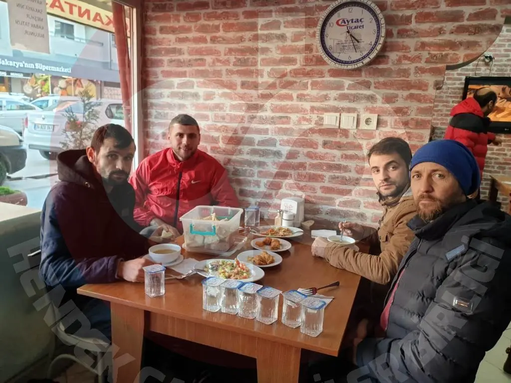 Haber: Hendek Derbisinde Kazanan Yenimahallespor - Galeri-7