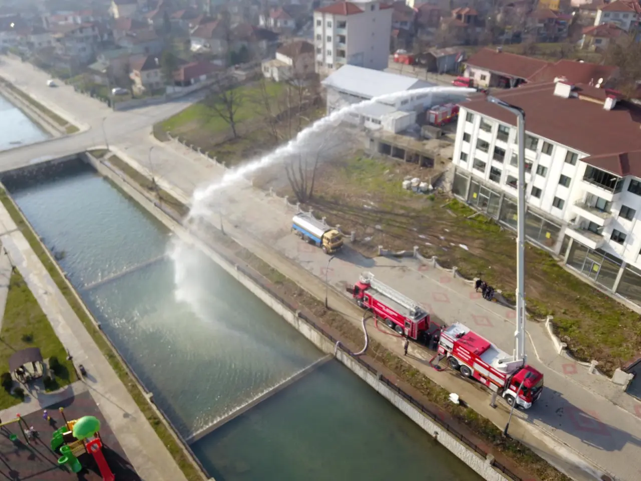 Haber: İtfaiyeden Drone’lu Yangın Müdahalesi Eğitimi - Öne Çıkan