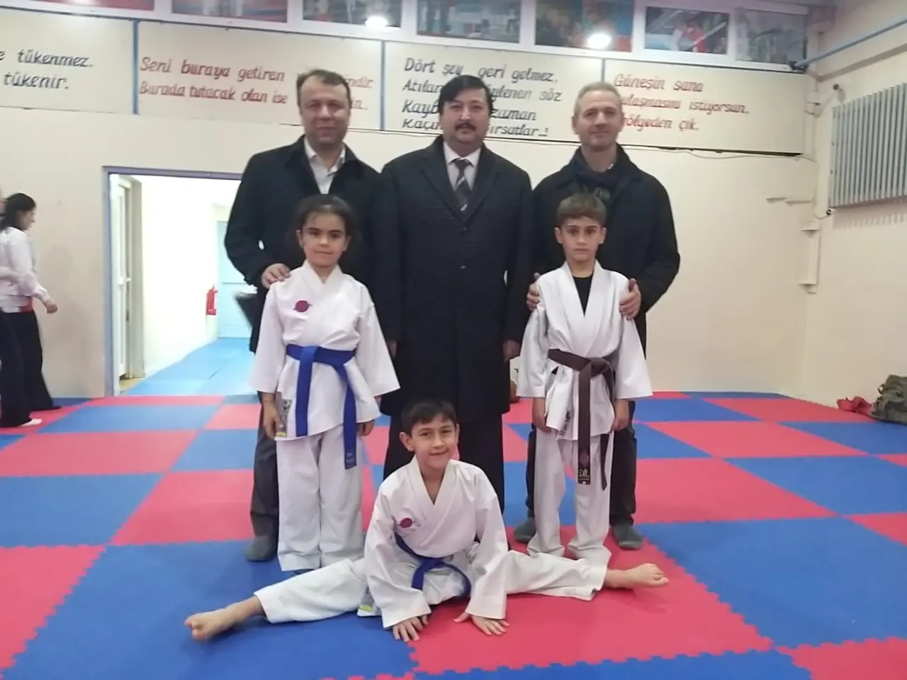 Haber: Müdürlerden Karatecilere Ziyaret - Galeri-1