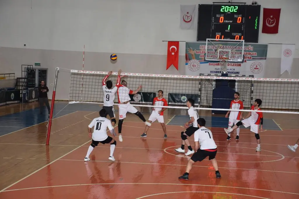 Haber: Voleybolda Finale Davet - Öne Çıkan