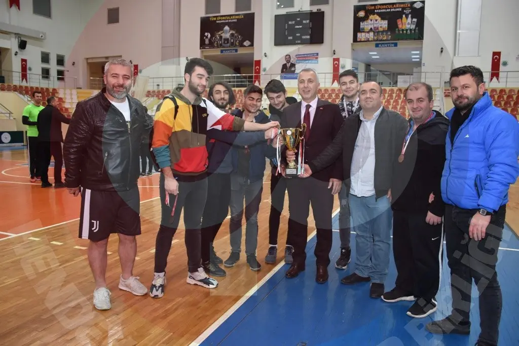 Haber: Voleybol’un Şampiyonu Türespor - Galeri-1