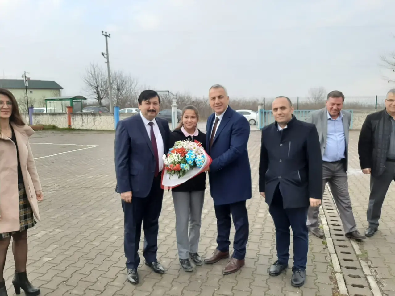 Haber: Hendek'te Öğrenciler Karne Heyecanı Yaşadı - Galeri-1