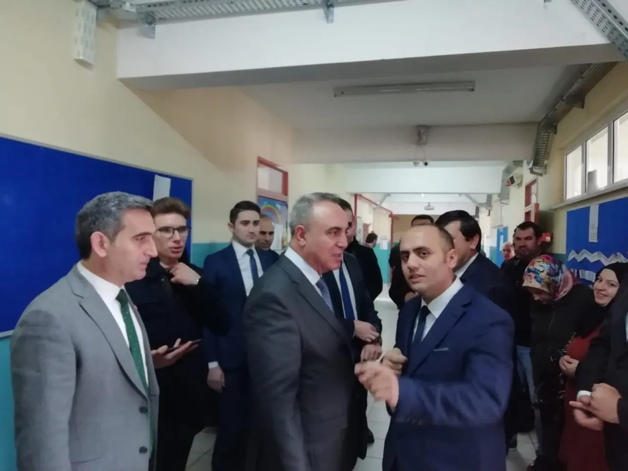 Haber: Hendek'te Öğrenciler Karne Heyecanı Yaşadı - Galeri-2