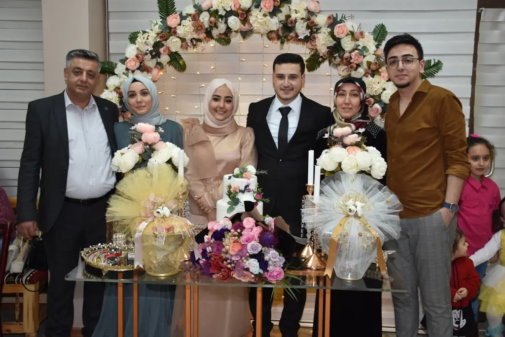 Haber: Hüda ve Murat Evlilik Yolunda İlk Adımı Attı - Galeri-2