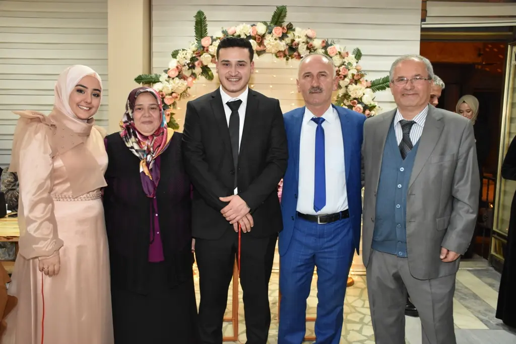 Haber: Hüda ve Murat Evlilik Yolunda İlk Adımı Attı - Galeri-3