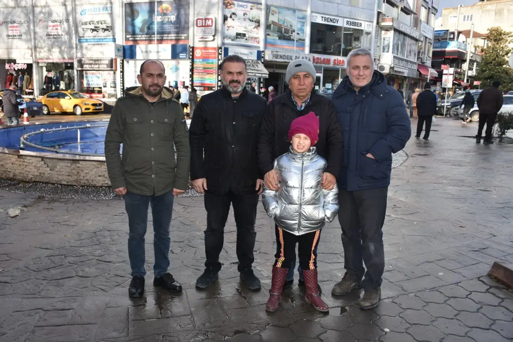 Haber: Hendek'te Umre Kafilesi Dualarla Uğurlandı - Galeri-3