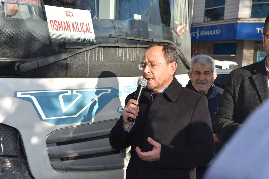 Haber: Hendek'te Umre Kafilesi Dualarla Uğurlandı - Galeri-2