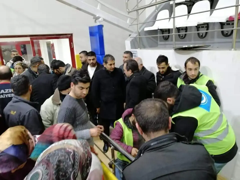 Haber: Ülkü Ocakları Deprem Bölgesinde - Galeri-1
