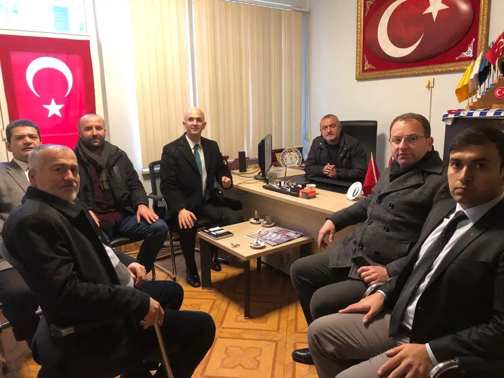 Haber: Gelecek Partisi İl Başkanı ve Yönetimi Haberhendek'i Ziyaret Etti - Öne Çıkan