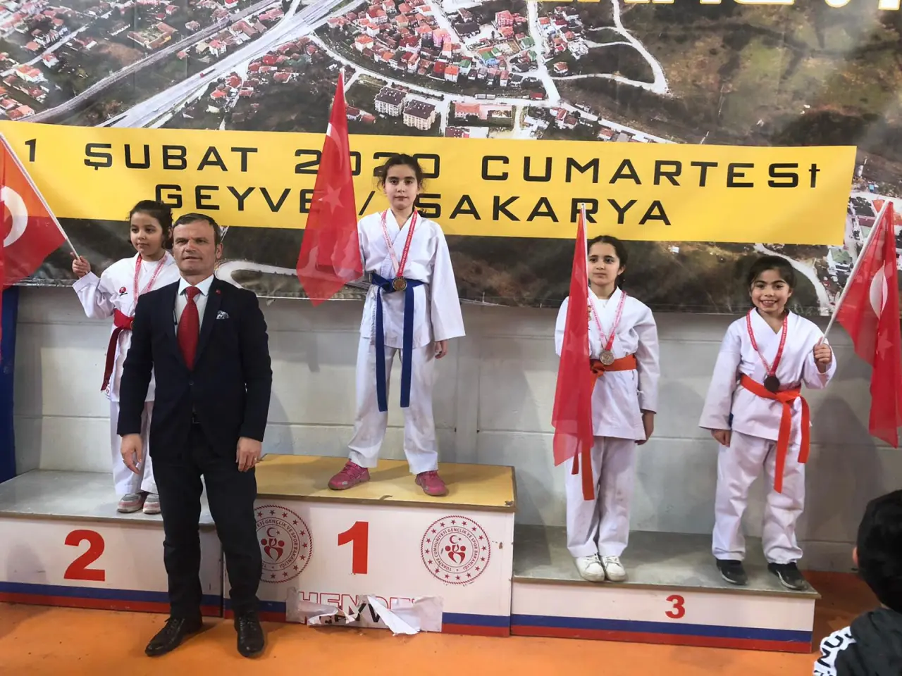Haber: Hendek Karate Hız Kesmiyor - Galeri-3