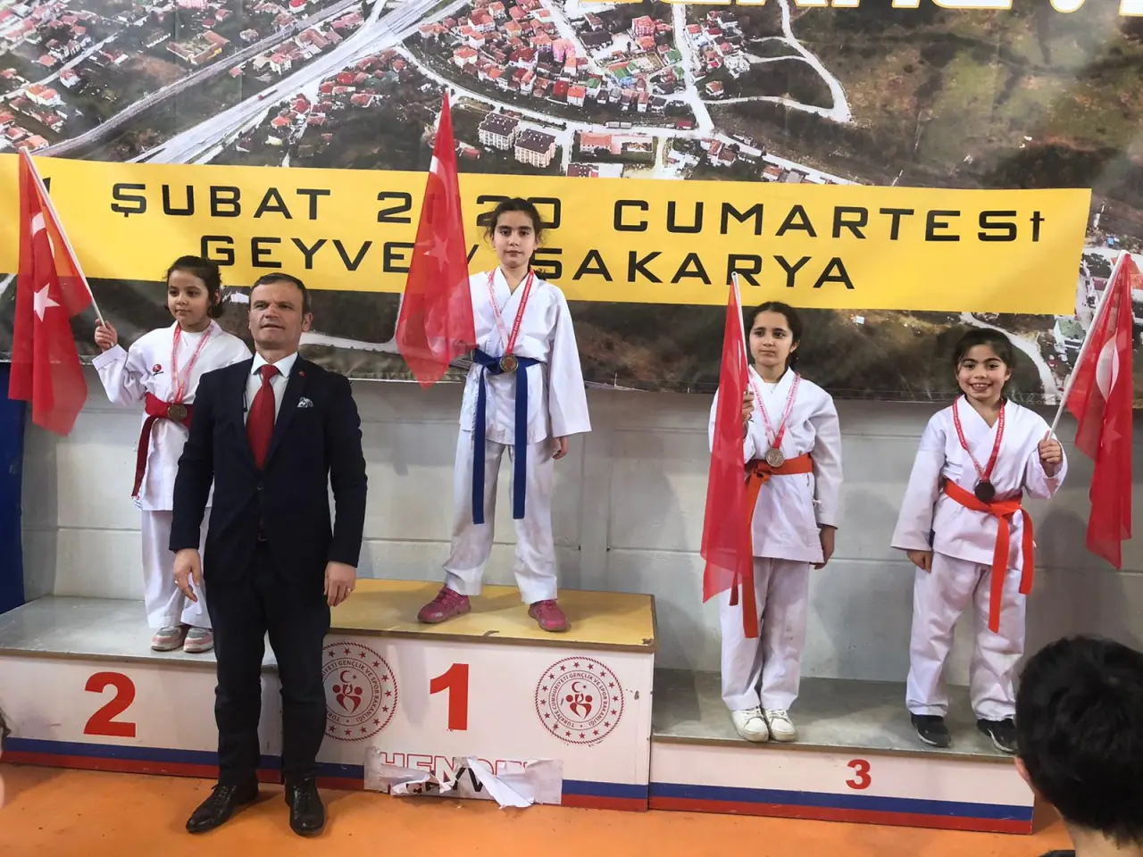 Haber: Hendek Karate Hız Kesmiyor - Galeri-1