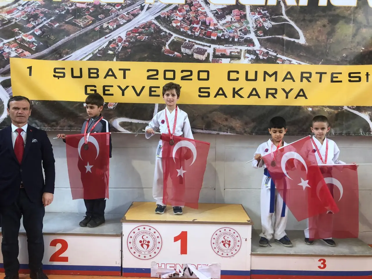 Haber: Hendek Karate Hız Kesmiyor - Galeri-5