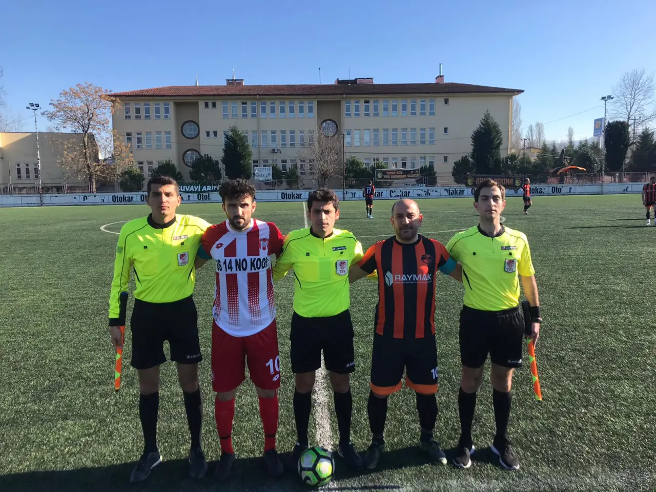 Haber: Yenimahallespor Şampiyonluğa Göz Kırpıyor - Galeri-1