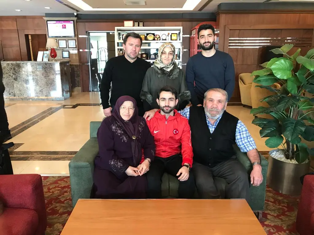 Haber: Ömer Faruk’a Aile Morali - Galeri-3