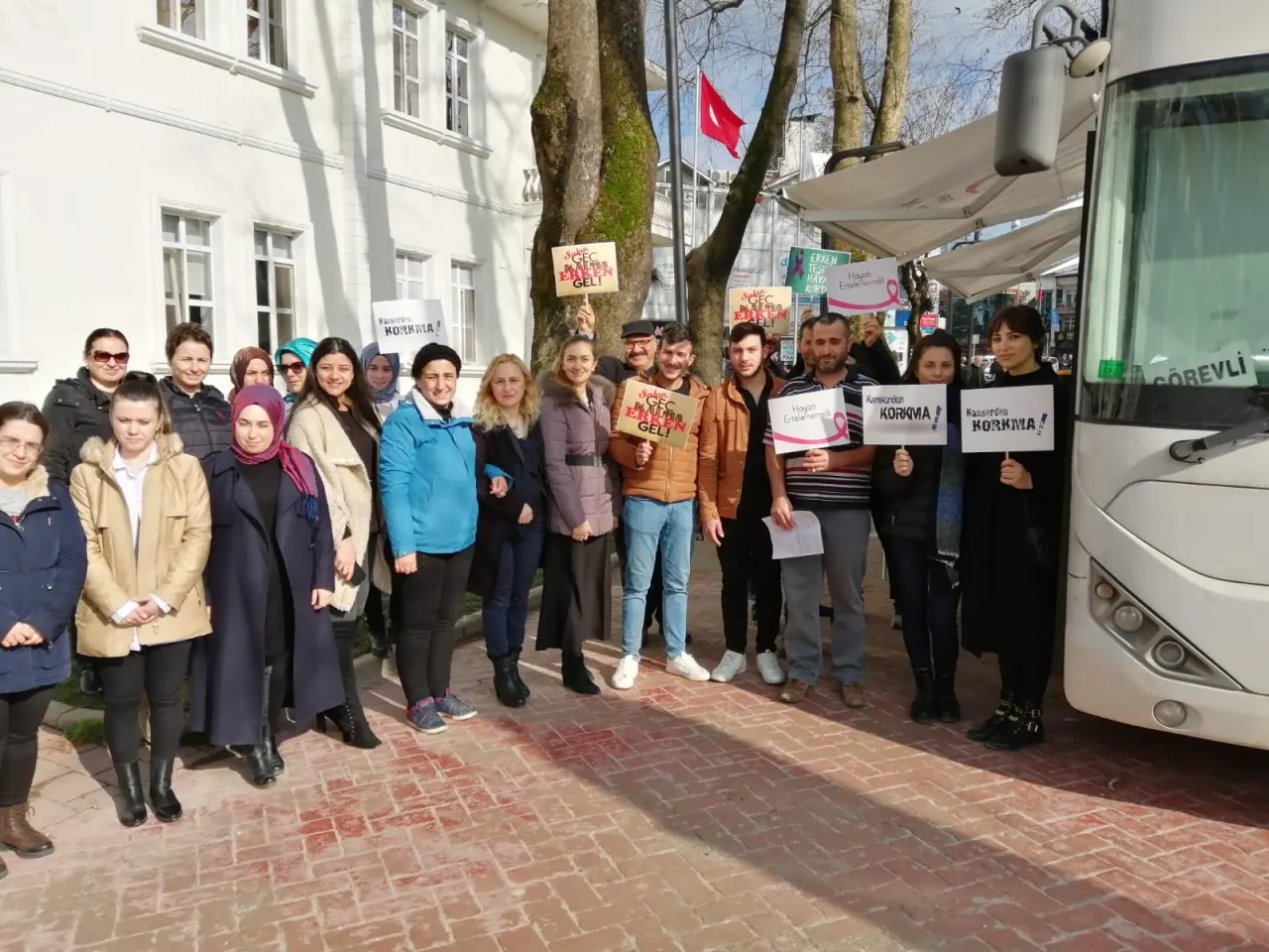 Haber: Kanser Gününde Farkındalık Yürüyüşü - Galeri-1