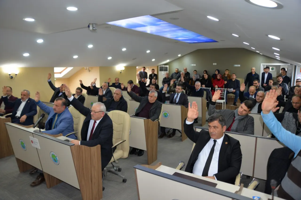 Haber: Hendek Meclisi 18 Maddeyi Karara Bağladı - Öne Çıkan