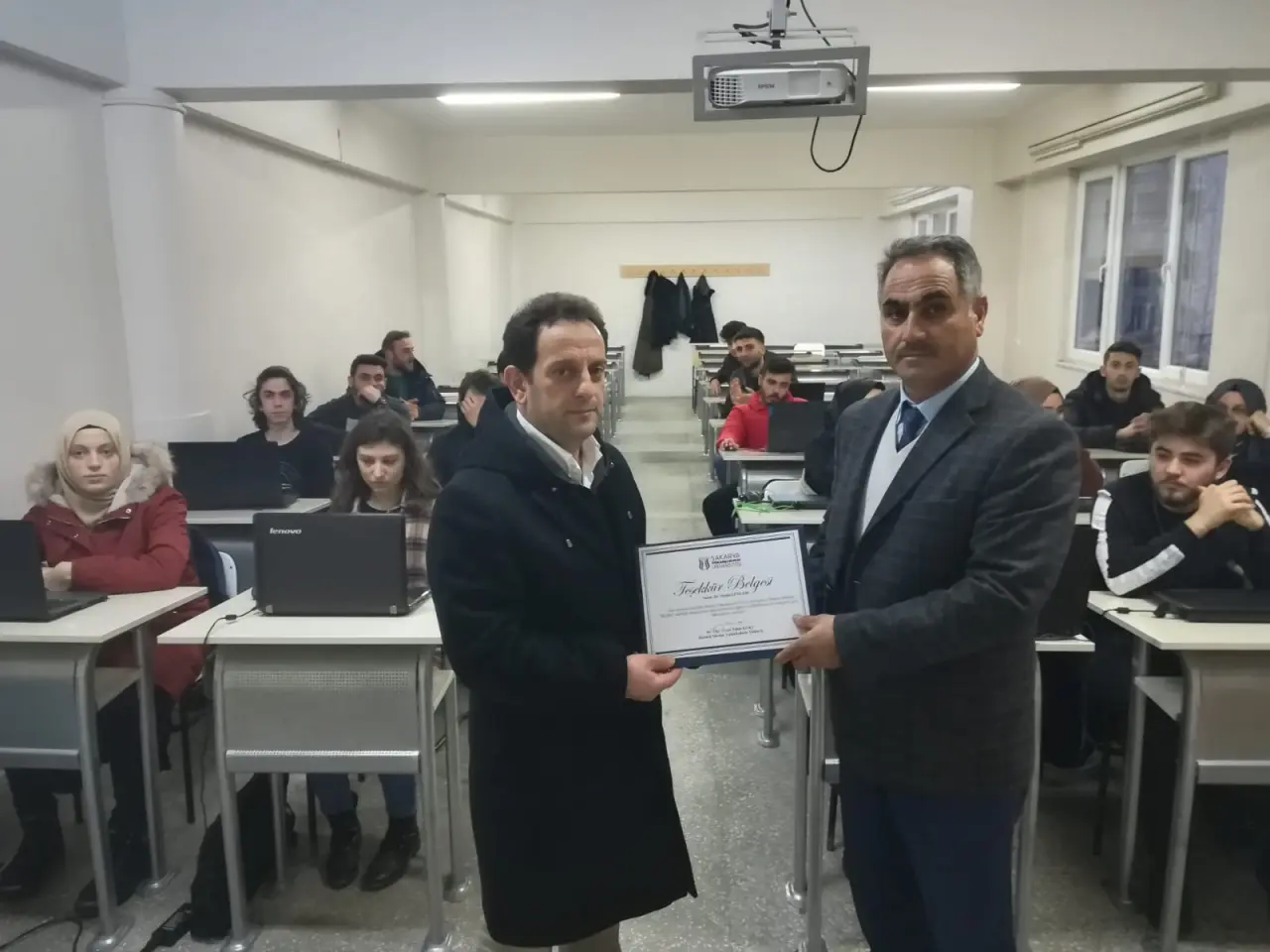 Haber: Hendek MYO’da İlk Ders Etkinlikleri Uzmanlarla Gerçekleştirildi - Galeri-2