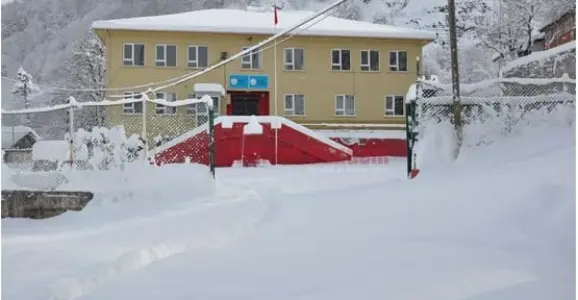 Haber: Hendek’te bu Mahallelerde Taşımalı Eğitimde Okullar tatil edildi - Öne Çıkan