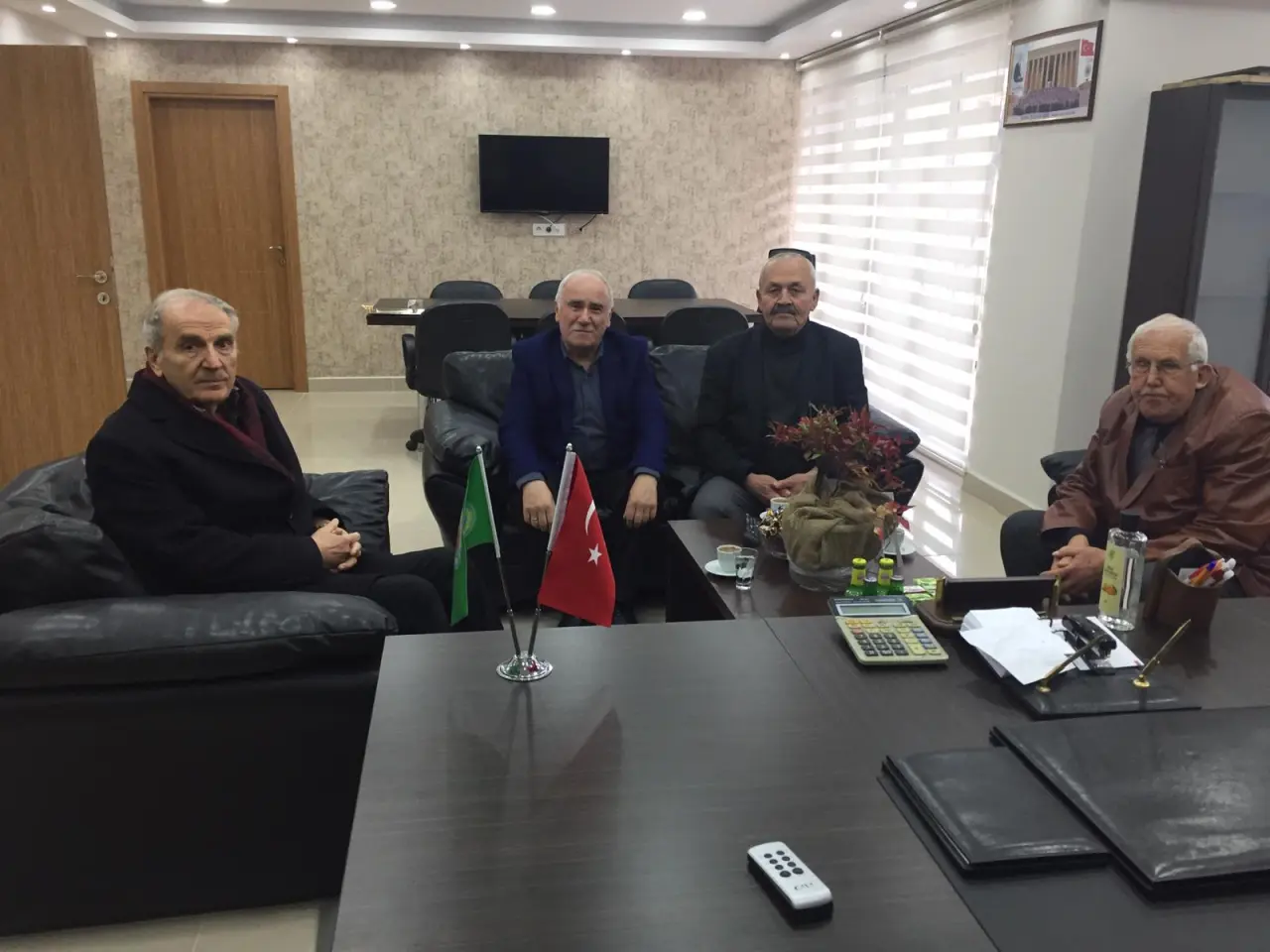 Haber: Bakan Ercan’dan Ziraat Odasına Ziyaret - Galeri-1