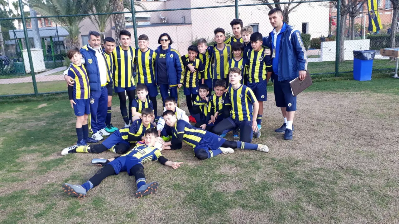 Haber: Antalya’da Zirve Hendek Fenerbahçe Okulunun - Galeri-1