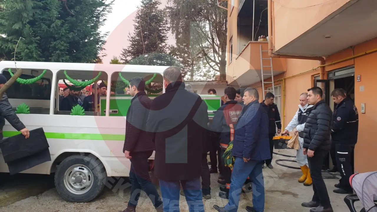 Haber: Hendek’te Yangın 1 Çocuk Hayatını Kaybetti  3 Yaralı - Galeri-1