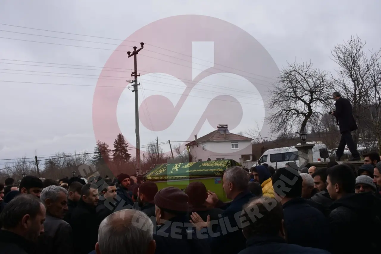 Haber: Minik Yakup Gözyaşları İle Uğurlandı - Galeri-6
