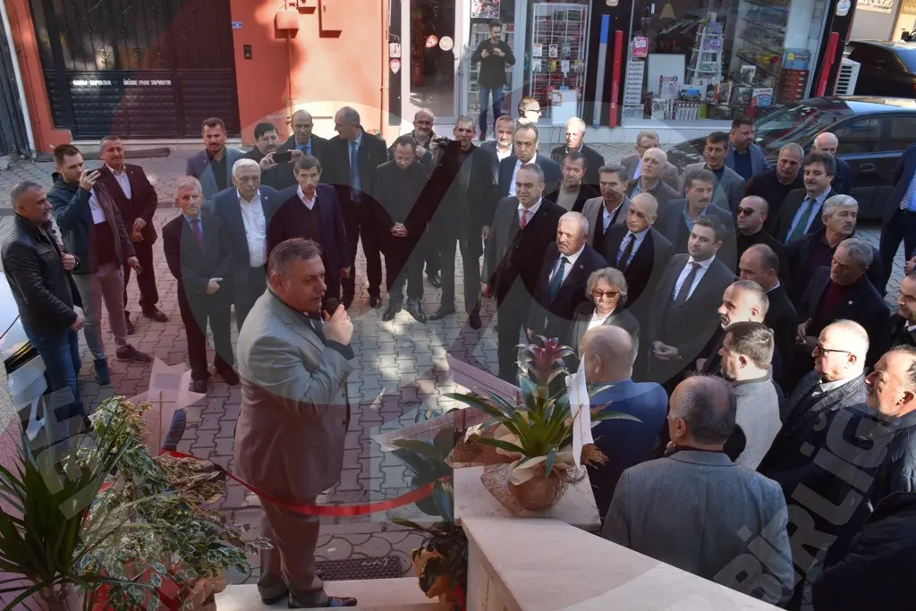 Haber: Muhtarlar Derneği Yeni Binasında - Galeri-7