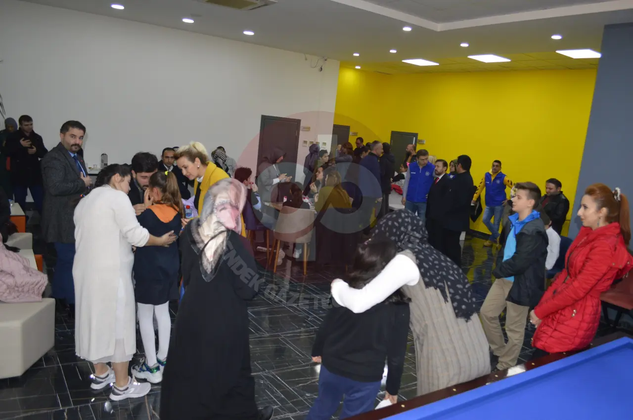 Haber: Akıl ve Zeka Oyunları finali Hendek'te Yapıldı - Galeri-1