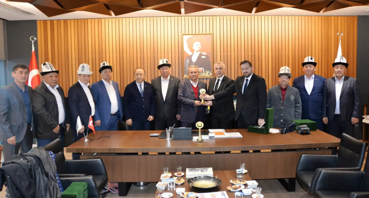Haber: Kırgızistan Heyeti Hendek’e Hayran Kaldı - Galeri-1