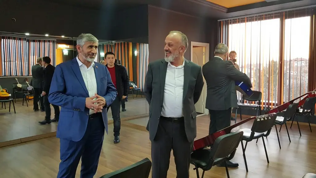 Haber: Hendek Protokolü Gençlik Merkezinde - Galeri-3