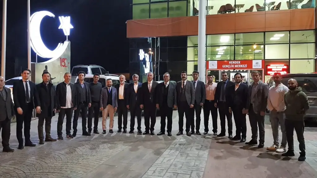 Haber: Hendek Protokolü Gençlik Merkezinde - Öne Çıkan