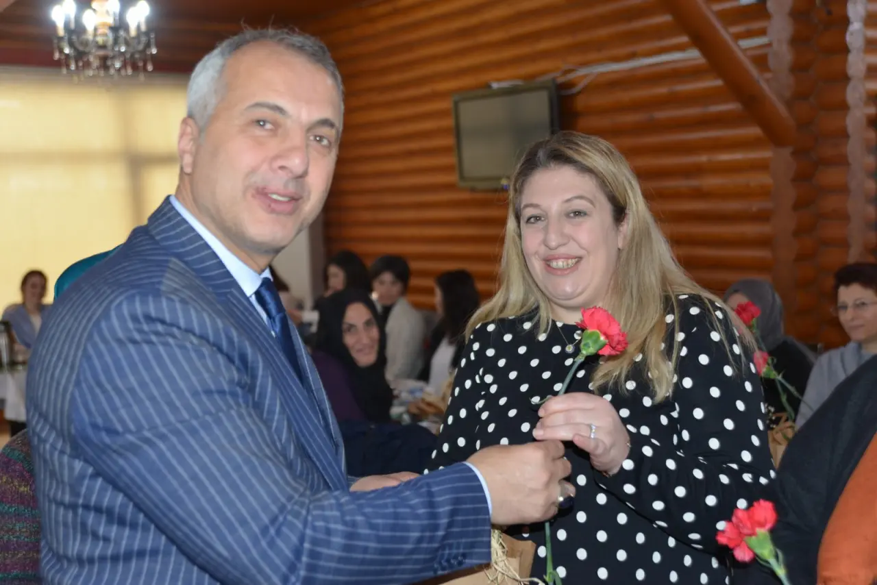 Haber: Başkan Babaoğlu Kadın Personelleri Unutmadı - Galeri-2