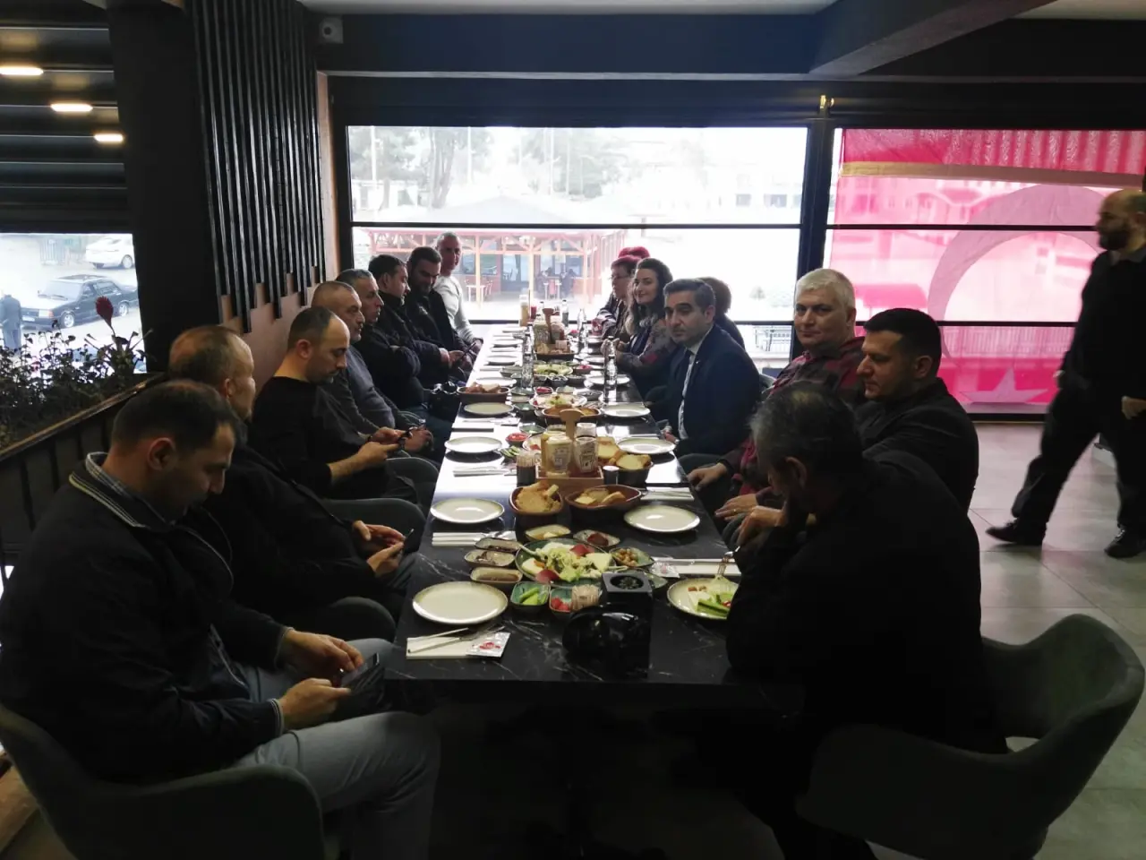 Haber: CHP İlçe Başkanı Bayraktar Hendek Basını ile Buluştu - Galeri-2