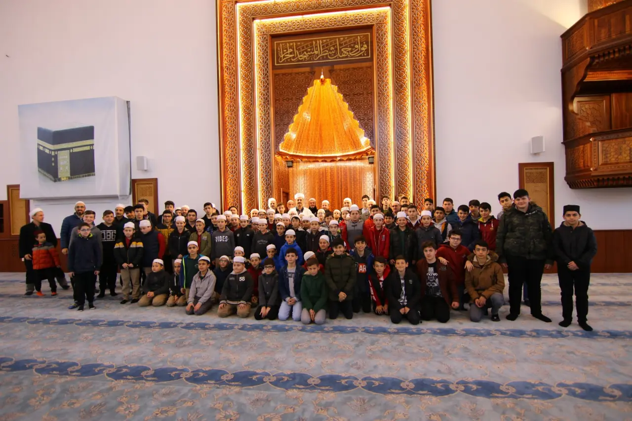 Haber: Hendek'te Şehitler İçin Sabah Namazında Buluştular - Galeri-1