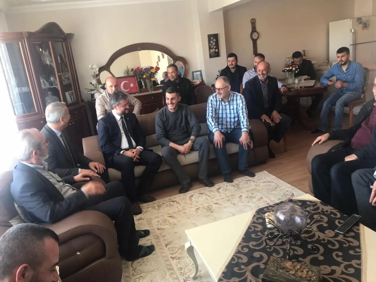 Haber: MHP’liler İdlib Gazisini ziyaret etti - Galeri-1