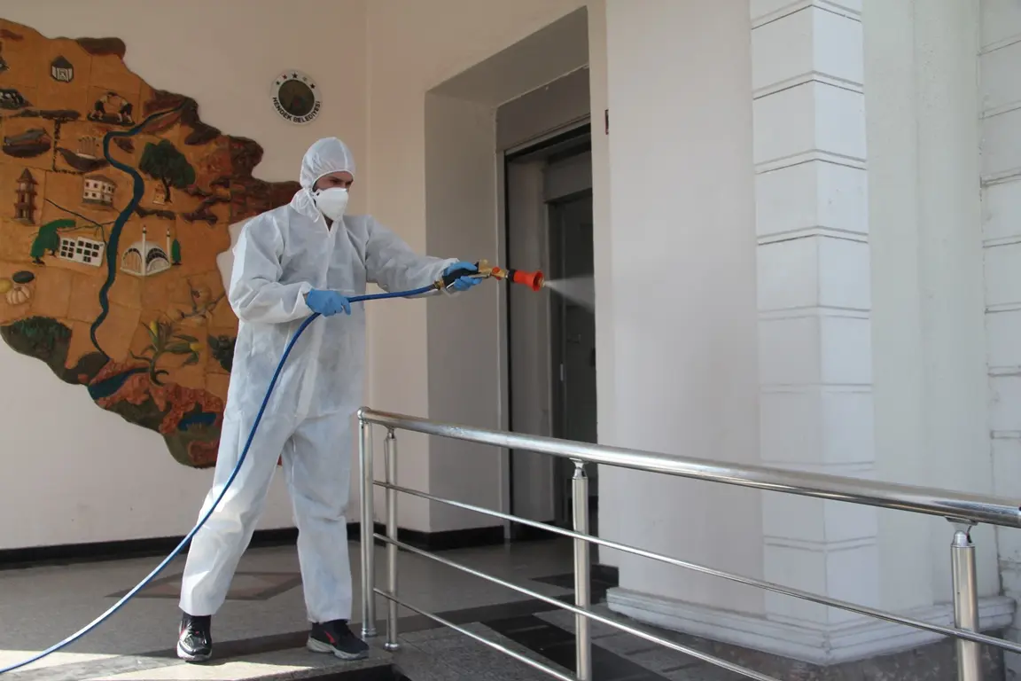 Haber: Hendek’te Korona virüse karşı dezenfektan harekatı - Galeri-3