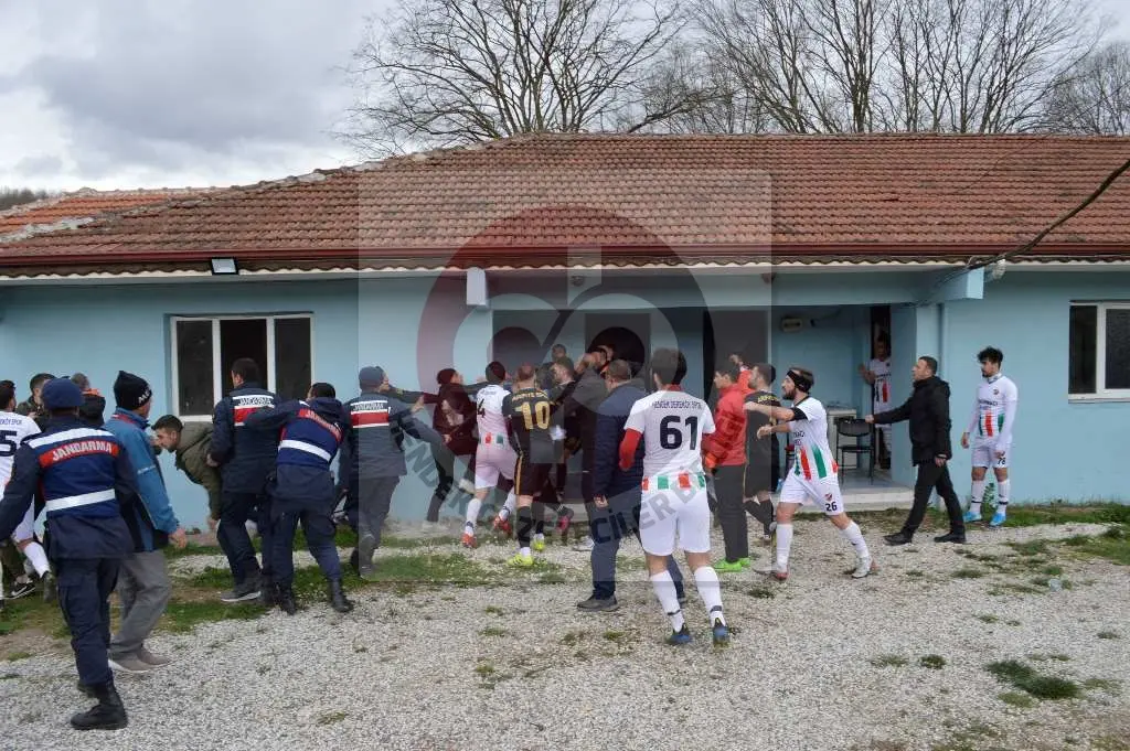 Haber: Hendek Dereköyspor Onur’la Kazandı - Galeri-8